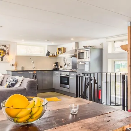 Your Own Paradise Bateau-hôtel *